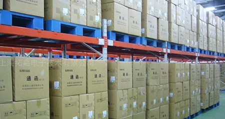 塑料托盘工厂仓库上货架使用